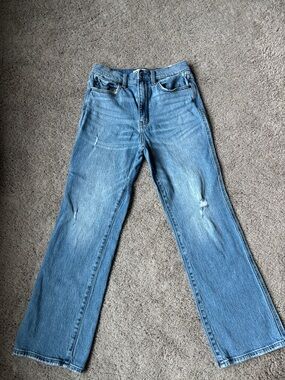 DAZE Classic Women's Light Blue Straight-Leg Jeans